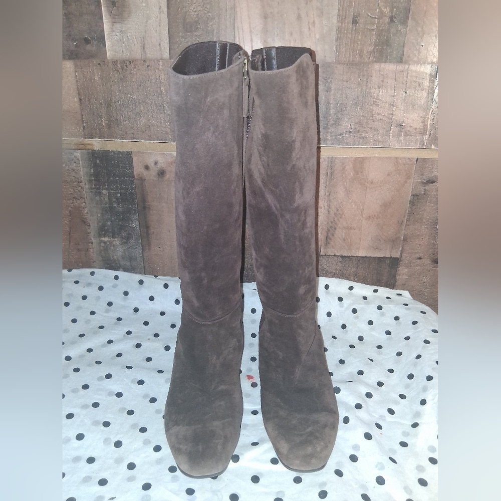 AQUATALIA Italy Letizia Riding Boots in Brown Suede w/ Stretch Panel & zipper - Picture 4 of 8